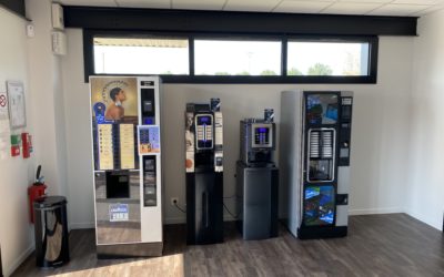 Boissons chaudes et froides : préparer l’hiver au bureau avec votre distributeur